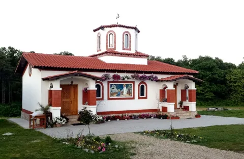 Racla cu moaştele Sfântului Ioan Gură de Aur de la Reședința Patriarhală va merge în pelerinaj la Mănăstirea Pantocrator, Drăgănești-Vlașca, din Episcopia Alexandriei şi Teleormanului