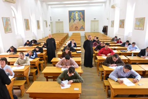Concurs pentru bursa „Preot Dumitru Stăniloae“