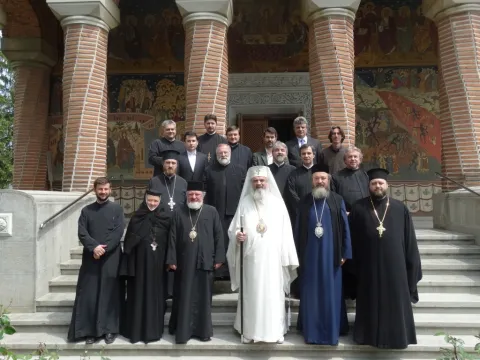 Permanenţa Consiliului Naţional Bisericesc în şedinţă săptămânală de lucru la Mănăstirea Samurcăşeşti