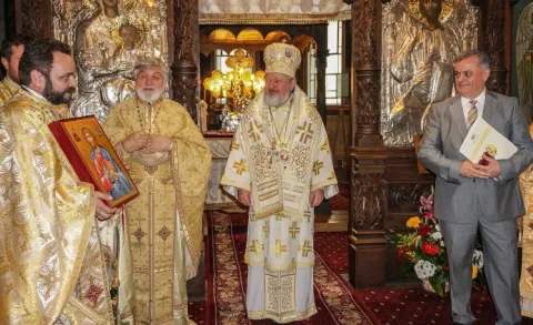 Un nou centru social sfinţit în Capitală