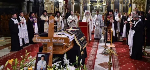 Slujbă de priveghere pentru Părintele Arhimandrit Rafael Ghiţă