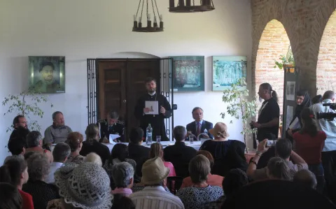 Lansarea lucrării "Mănăstirea Brebu. Tradiţie şi continuitate", la Mănăstirea Brebu - judeţul Prahova