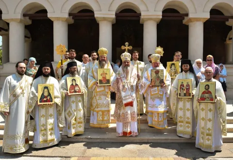 Duminica Sfinţilor Români la Catedrala Patriarhală