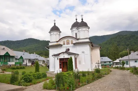 Tabără de lucru ASCOR la Mănăstirea Suzana