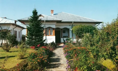 Colecţia muzeală a Mănăstirii Samurcăşeşti