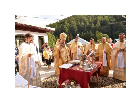Biserica Parohiei Sinaia 3 în haine de sărbătoare