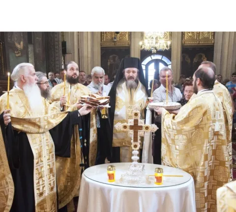 Patriarhii Teoctist Arăpașu și Iustin Moisescu pomeniți la Catedrala Patriarhală