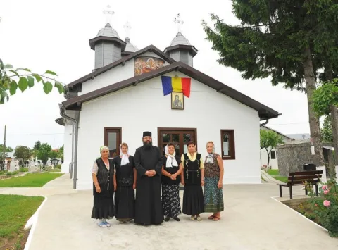 La Lipănești, biserica este locul emblematic al satului