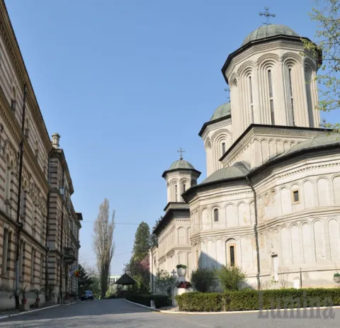 Sfânta Troiţă din inima Bucureştilor