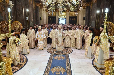 Sărbătoarea Înălţării Sfintei Cruci la Patriarhie