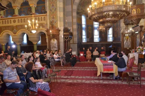 Educaţia religioasă este mai ales formativă