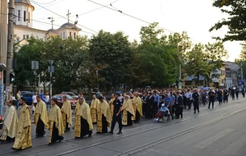 Procesiune la Parohia „Iancu Vechi - Mătăsari” din București