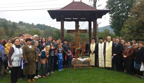 Sfințire de Troiță la Parohia Cosminele, Protoieria Ploiești Nord