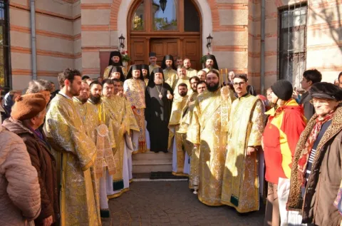 Sfântul Ierarh Nectarie sărbătorit la Mănăstirea Radu Vodă