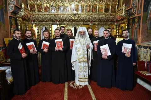 Hirotesii întru duhovnic la Paraclisul istoric al Reşedinţei Patriarhale