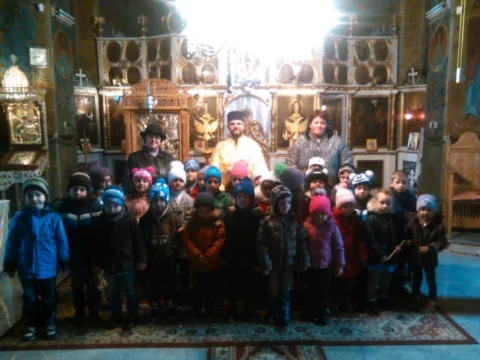 Copiii Grădiniței din Târgșoru Vechi s-au împărtășit și au primit daruri