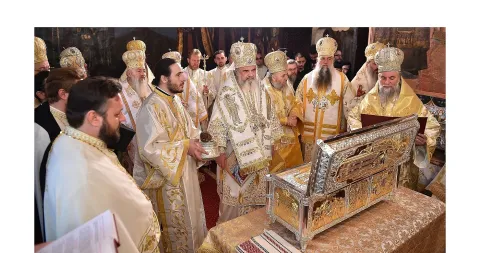 O nouă raclă pentru Sfântul Nicodim de la Tismana