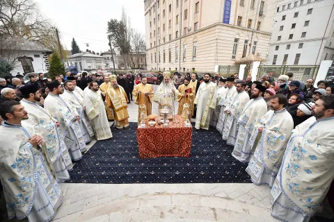 Patriarhul României a resfinţit Biserica „Sfânta Ecaterina” din Bucureşti