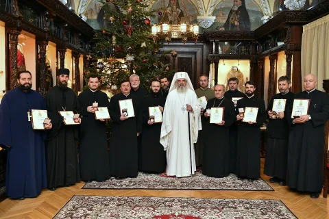 Distincţii pentru preoţi de caritate