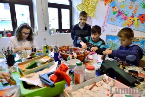 Copilărie ocrotită de Sfânta cu numele înțelepciunii