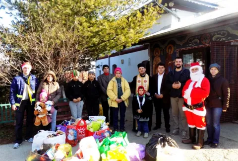 Daruri de Crăciun din partea LTCOR Sector 6 pentru 30 de familii