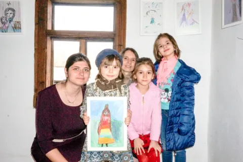 Chipul mamei în expoziția „Pentru viață”