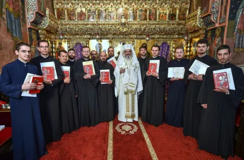 Hirotesii întru duhovnic la Paraclisul istoric al Reşedinţei Patriarhale