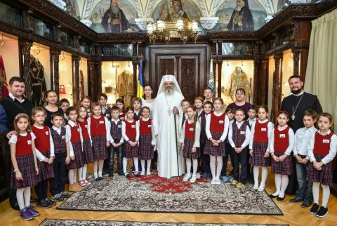 Binecuvântare patriarhală pentru 27 elevi timişoreni