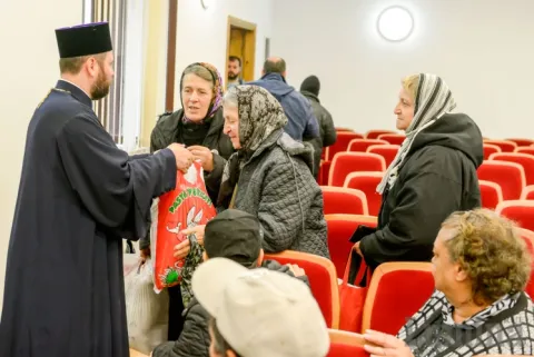 Daruri pentru masa de Paști la 200 de persoane nevoiașe