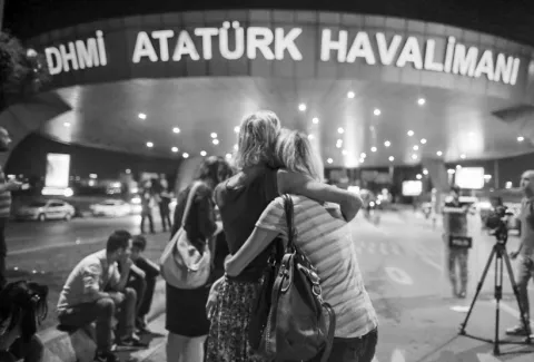 Patriarhia Română îşi exprimă solidaritatea faţă de victimele atentatului ce a avut loc pe Aeroportul internaţional din Istanbul