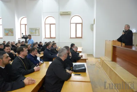 Pregătire continuă pentru clerici