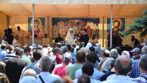 Patriarhul României: „Bunătatea lui Hristos eliberează pe oameni de răutatea demonilor”