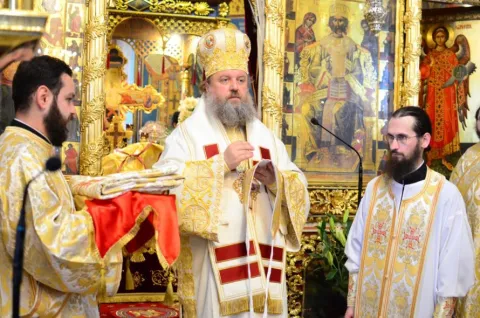 Mănăstirea Radu Vodă. PS Timotei Prahoveanul a săvârşit o hirotonie întru Ieromonah