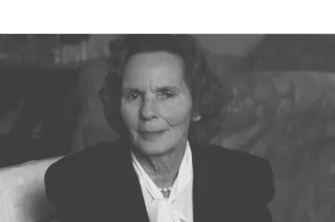 Mesaj de condoleanţe la trecerea la cele veşnice a Majestăţii Sale Regina Ana a României