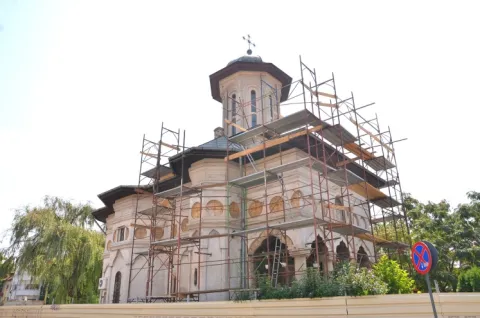 Lucrări de consolidare la Biserica „Sfântul Elefterie”-Vechi