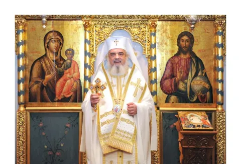 Patriarhul României: Credinţa puternică, rugăciunea fierbinte şi postirea jertfelnică ajută pe om să dobândească vindecare