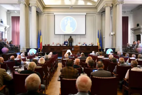 Patriarhul României la Adunarea Generală a Academiei Române