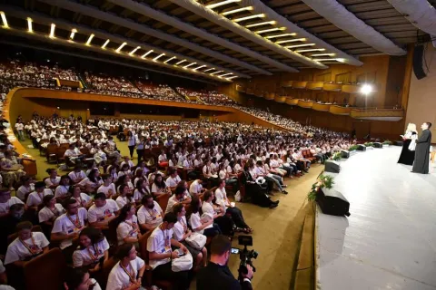 Mii de tineri la Conferința #ITO2016: Iisus Hristos – Bucuria Vieții
