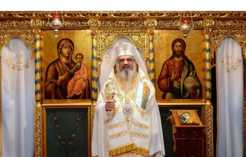 Patriarhul Daniel: „Naşterea de prunci este întotdeauna un dar de la Dumnezeu”