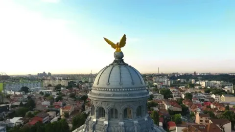 Legile reparatorii sunt bazate pe dreptate, nu pe dedicaţie privilegiată