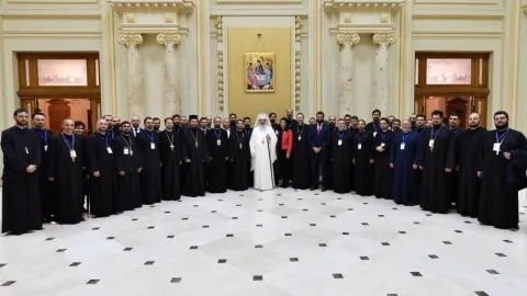 Patriarhul României: Ora de religie și cateheza trebuie să își găsească împlinirea în Sfântul Potir