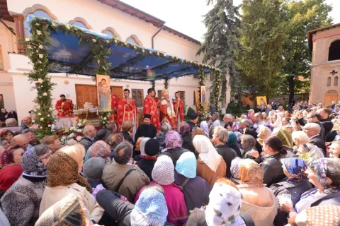 Antim Ivireanul sărbătorit la ctitoria sa din Bucureşti. PS Varlaam Ploieşteanul: viaţa lui este o pildă vrednică de urmat pentru fiecare dintre noi