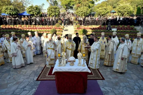 Manifestări religioase în Arhiepiscopia Râmnicului. Trei Biserici Ortodoxe reprezentate la evenimente