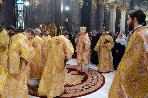 Duminica a 23-a după Rusalii la Catedrala Patriarhală. PS Varlaam Ploieşteanul a oficiat Sfânta Liturghie
