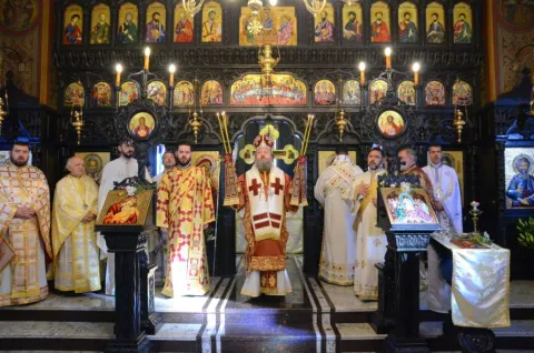 Ocrotitorul României cinstit la Chitila. PS Timotei: Sf. Ap. Andrei ne-a adus cuvintele Evangheliei