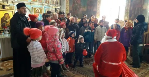 Judeţul Prahova: Daruri pentru 250 copii şi persoane adulte din Parohia Matita