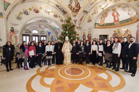 Corala „Nicolae Lungu” l-a colindat pe Patriarhul României