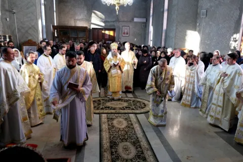 Bucureştenii se pot închina Sf. Mironosiţe Maria Magdalena. Racla ce adăposteşte moaştele sale a fost sfinţită de PS Timotei Prahoveanul
