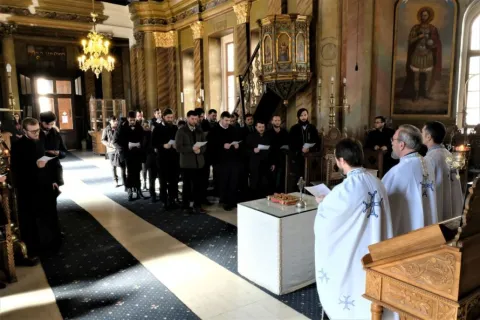 București: 34 de absolvenți ai Facultății de Teologie au depus jurământul de credință