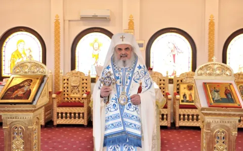 Patriarhul Daniel: Maica Domnului este ocrotitoare, iubitoare și rugătoare pentru toată lumea